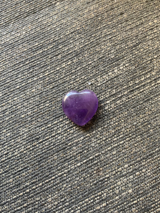 Natural Purple Amethyst Heart 2x2cm