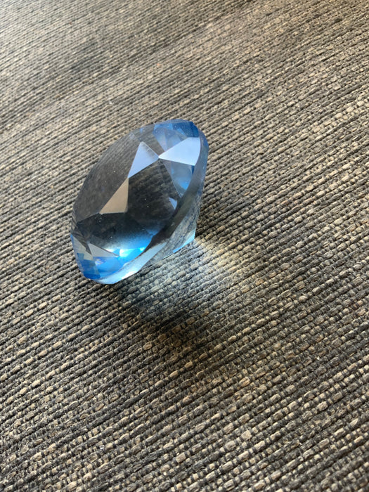 4cm Natural Light Blue Diamond